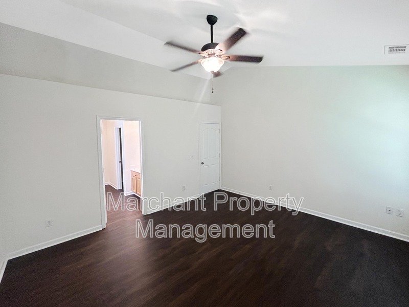 Riverside Area 3BR/2.5 BA in Cul-De-Sac property image