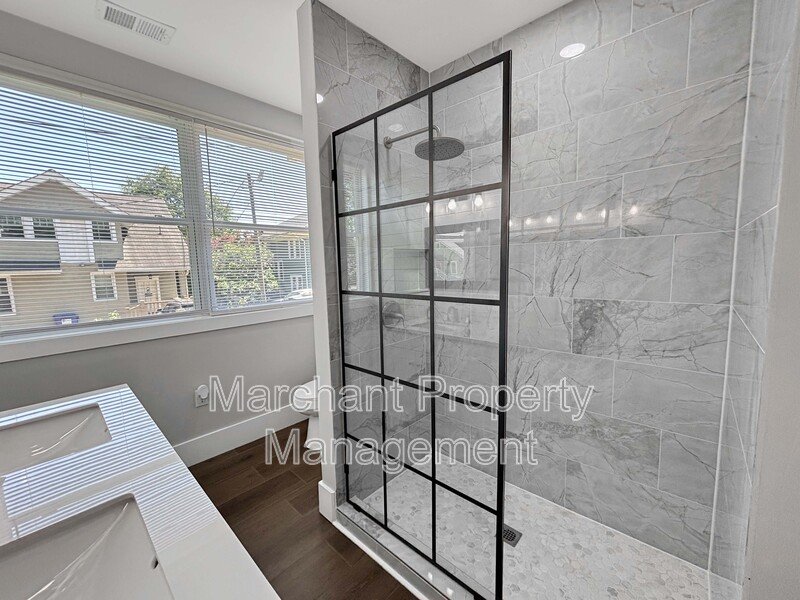 112 Elm Street property image