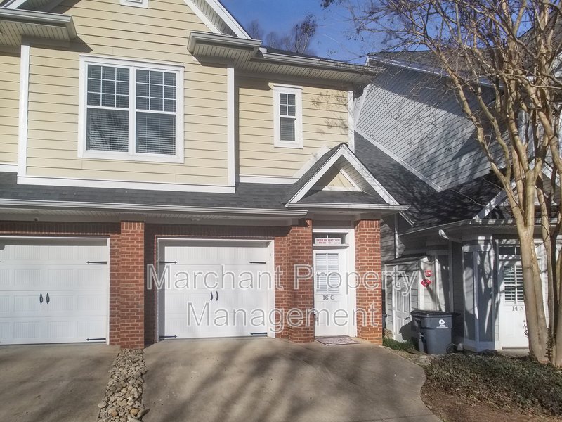 Immaculate Downtown Greenville Townhome property image