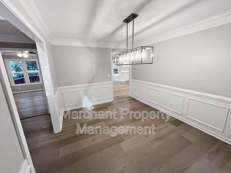 7 Waxwing Court property image