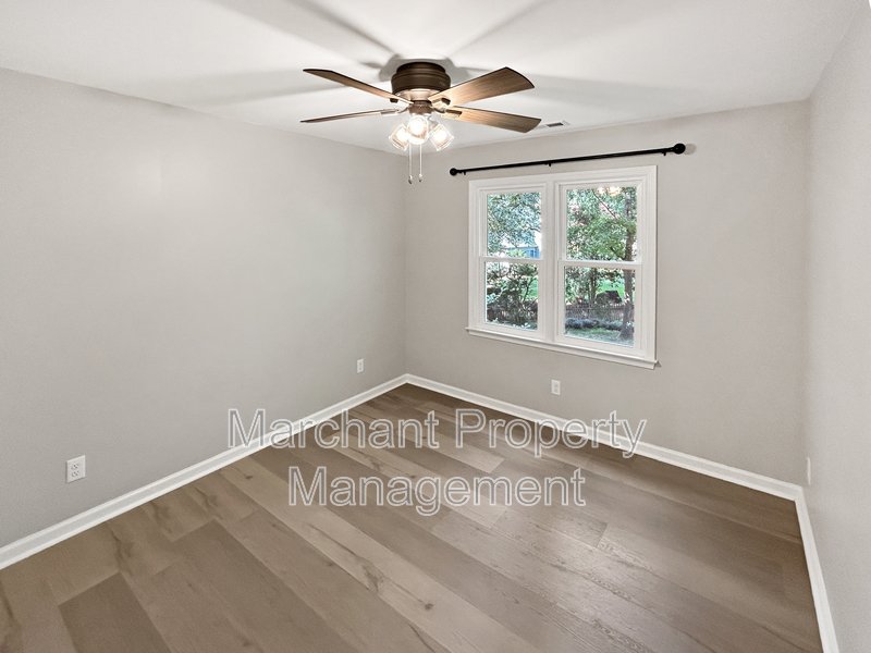 7 Waxwing Court property image