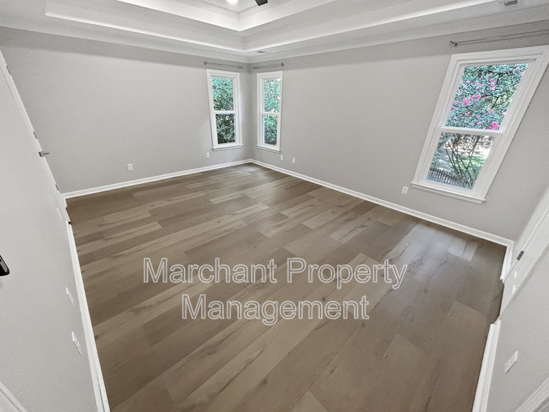 7 Waxwing Court property image