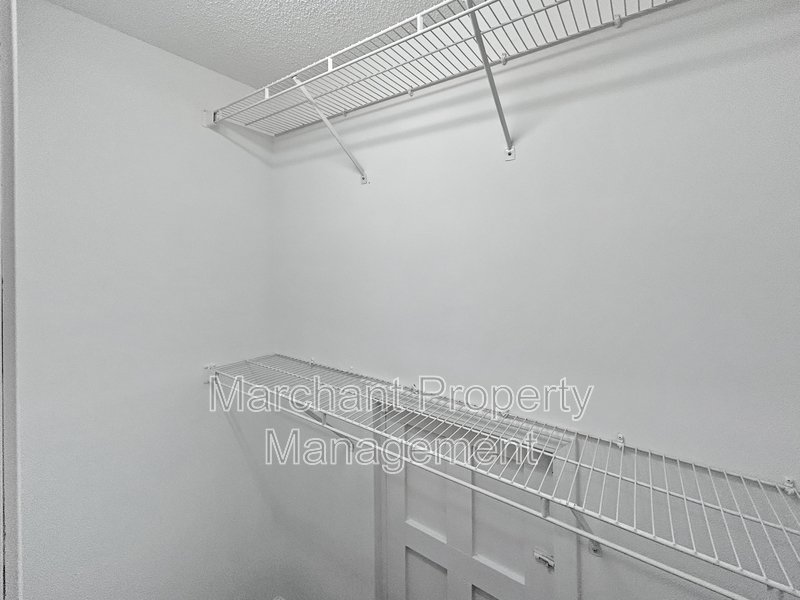 7 Waxwing Court property image