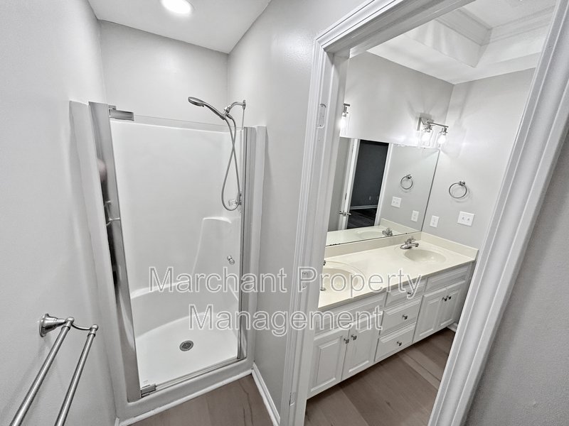 7 Waxwing Court property image