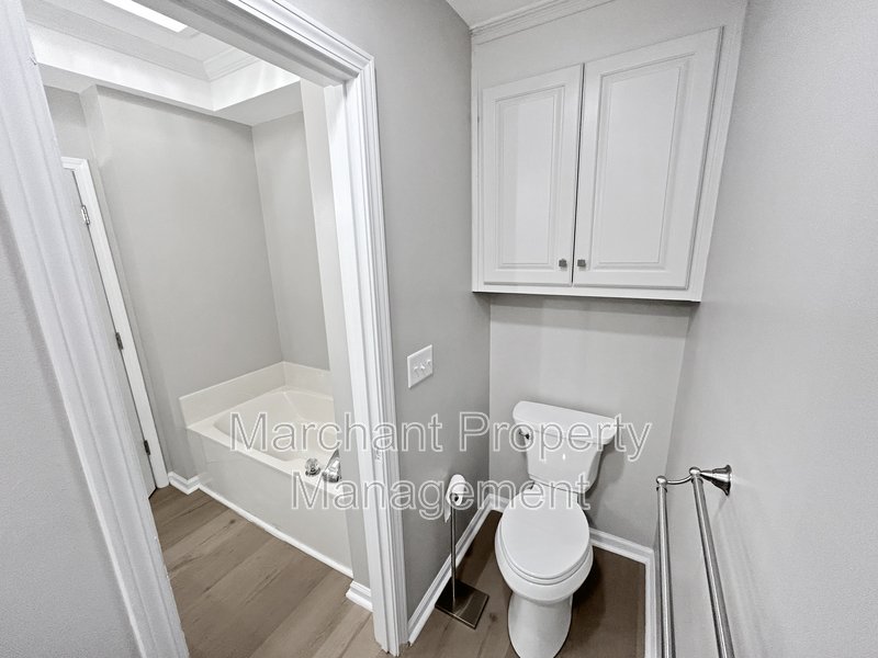 7 Waxwing Court property image