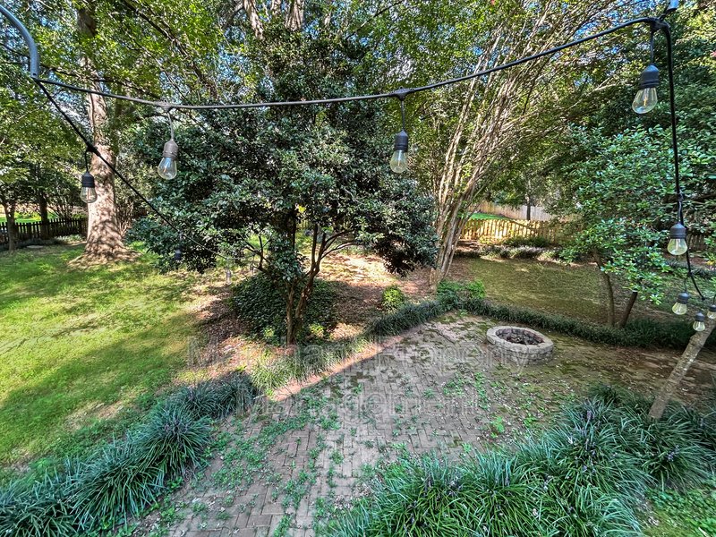 7 Waxwing Court property image
