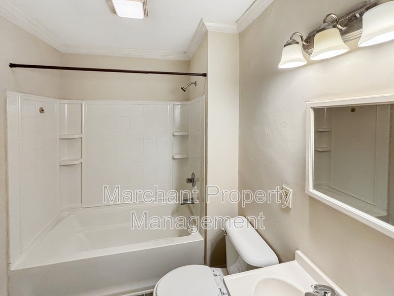 665 Ravenel Street property image