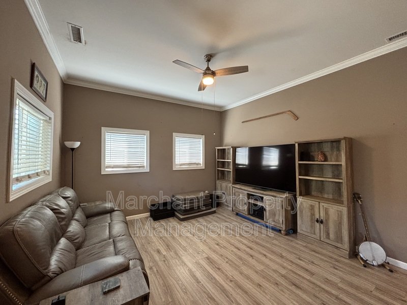 102 S. 8th Street property image