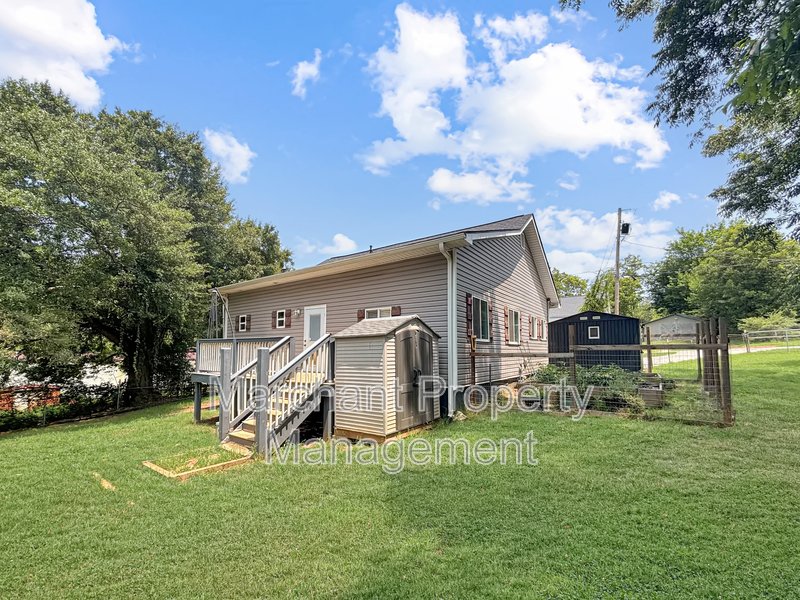 102 S. 8th Street property image