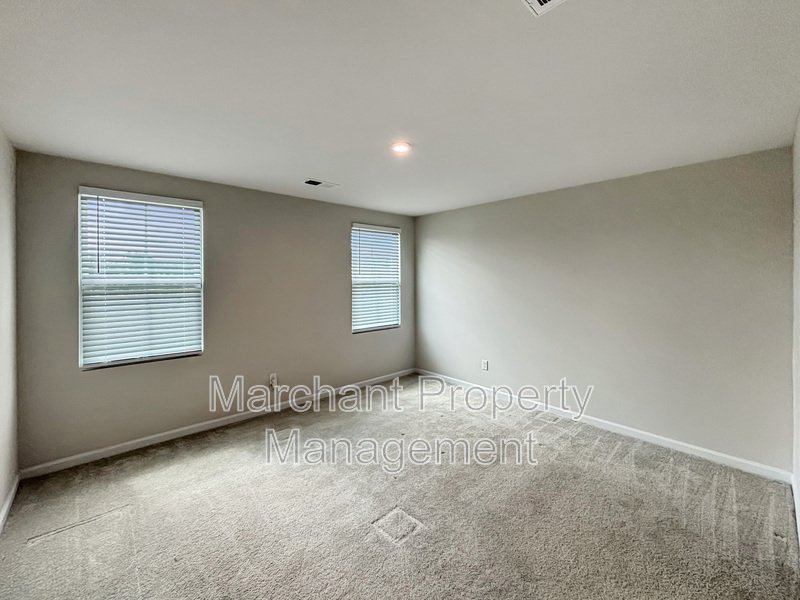 609 Glamis Court property image