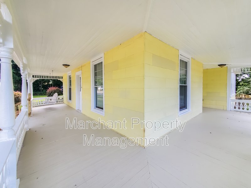 Just minutes from Downtown Greenville property image