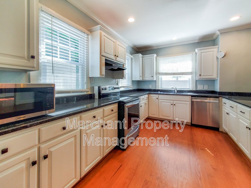 Just minutes from Downtown Greenville property image
