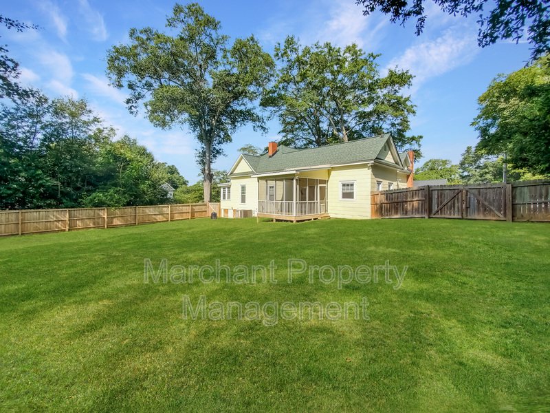 Just minutes from Downtown Greenville property image