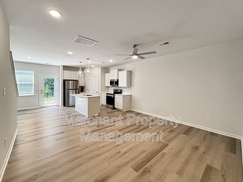 119 Stoneview Way property image