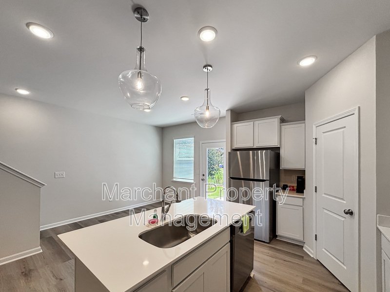 119 Stoneview Way property image