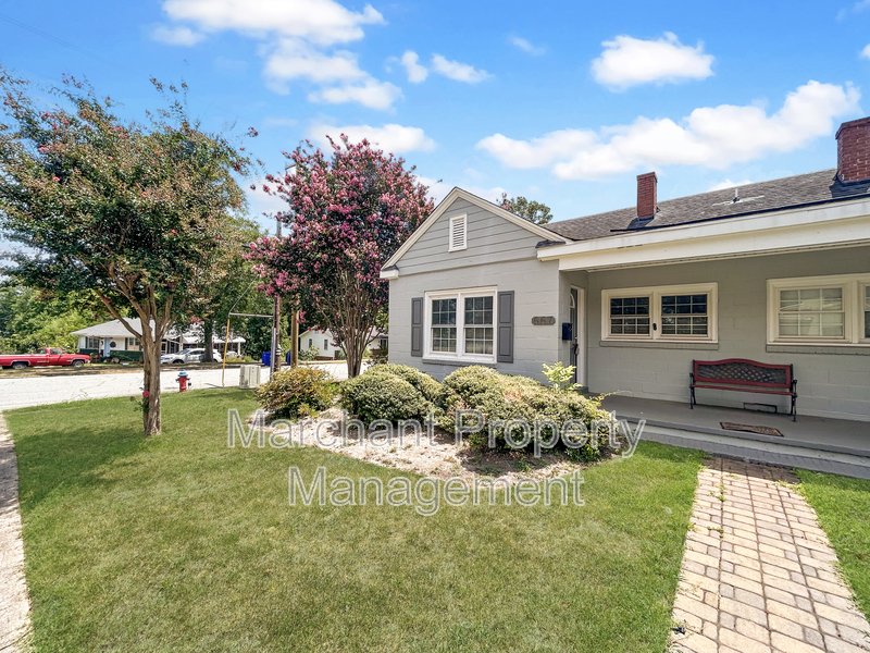 667 Ravenel Street property image