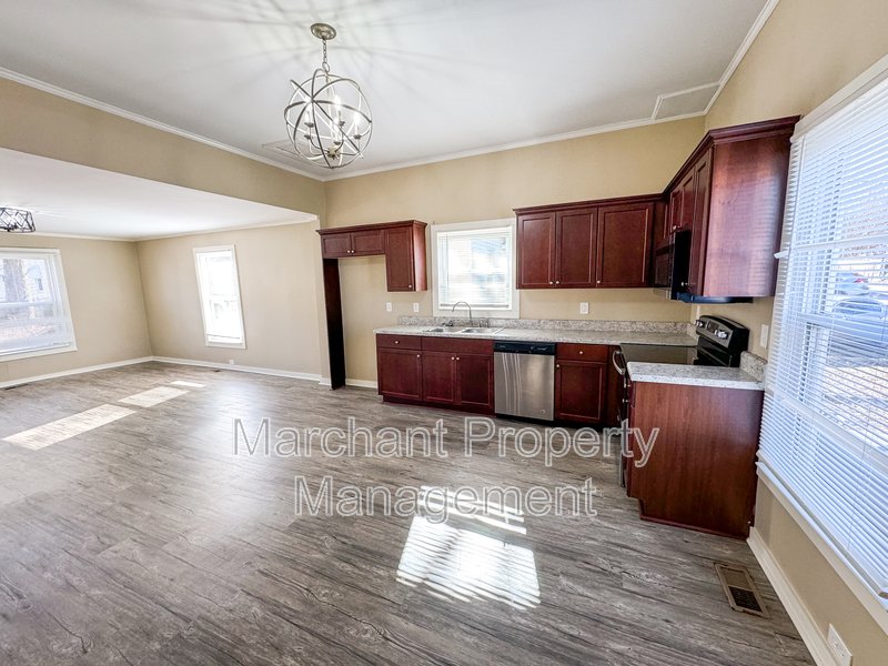 Close to downtown 2BR, 2BA Home! property image