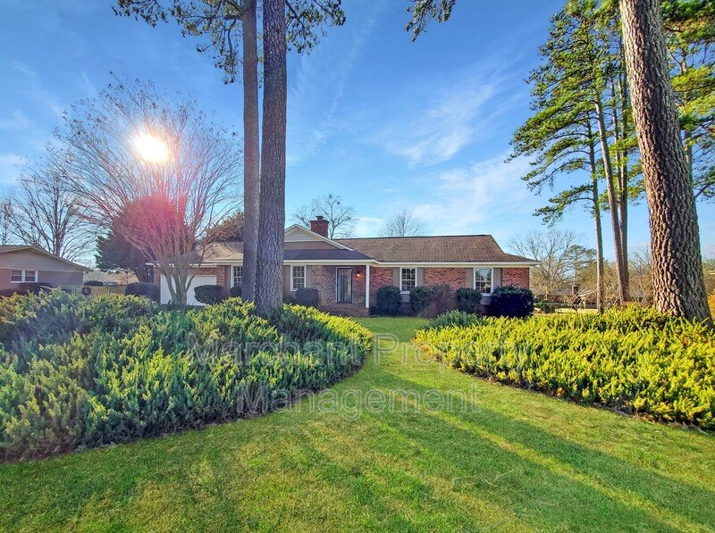 Great 3BR/2BA in Single Family Home! property image