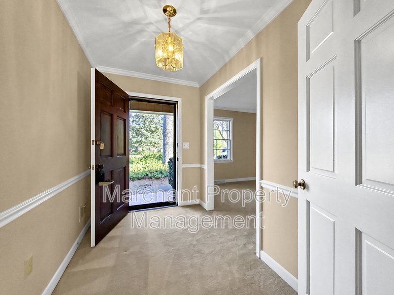 Great 3BR/2BA in Single Family Home! property image