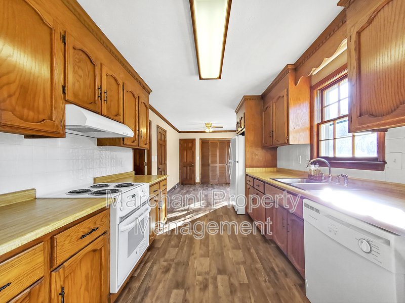 Great 3BR/2BA in Single Family Home! property image