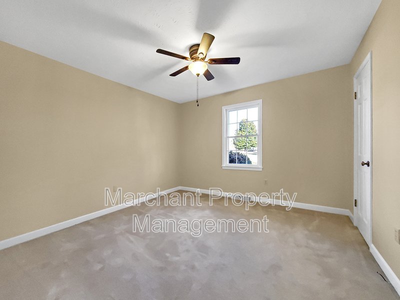 Great 3BR/2BA in Single Family Home! property image