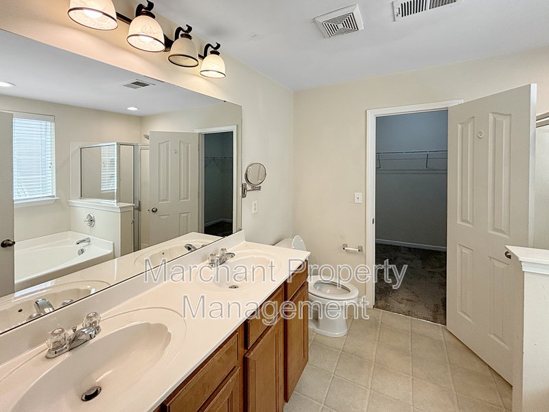 4 BR, 2.5 BA in the Five Forks area of Simpsonville property image