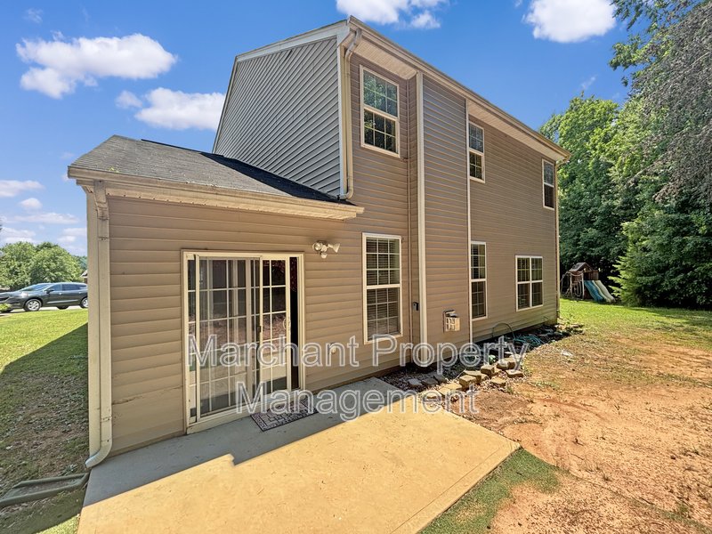 4 BR, 2.5 BA in the Five Forks area of Simpsonville property image