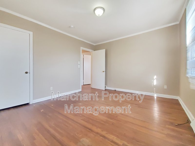 2BR, 1BA in The Old Augusta Rd area property image