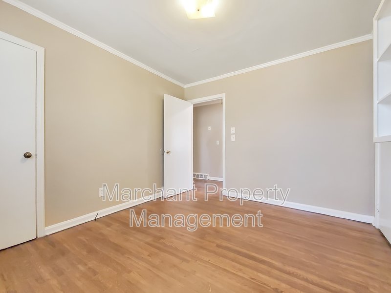 2BR, 1BA in The Old Augusta Rd area property image