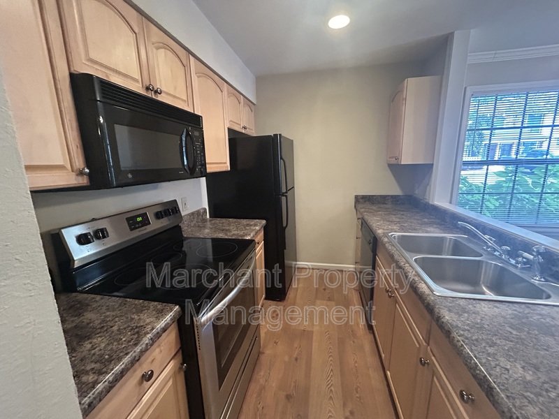 2BR, 1.5BA in downtown Greenville property image