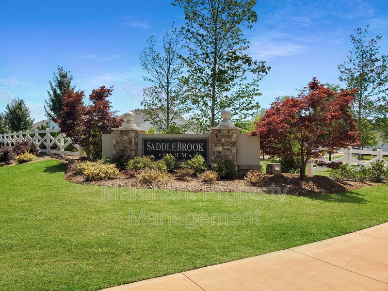 3BR, 2.5BA Townhouse in Greer property image