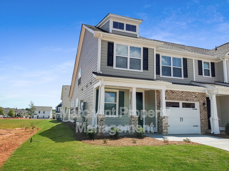 3BR, 2.5BA Townhouse in Greer property image