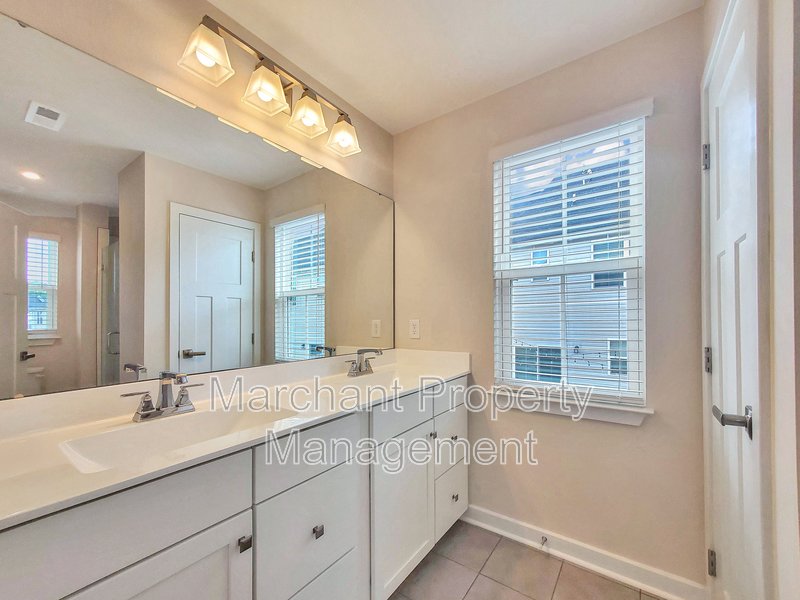 3BR, 2.5BA Townhome in the Simpsonville area property image