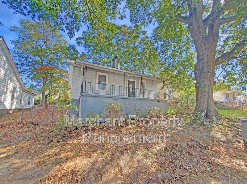 2BR, 1BA in Greenville's Art District property image