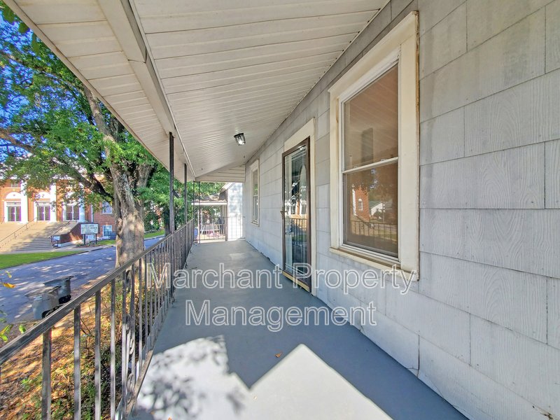 2BR, 1BA in Greenville's Art District property image