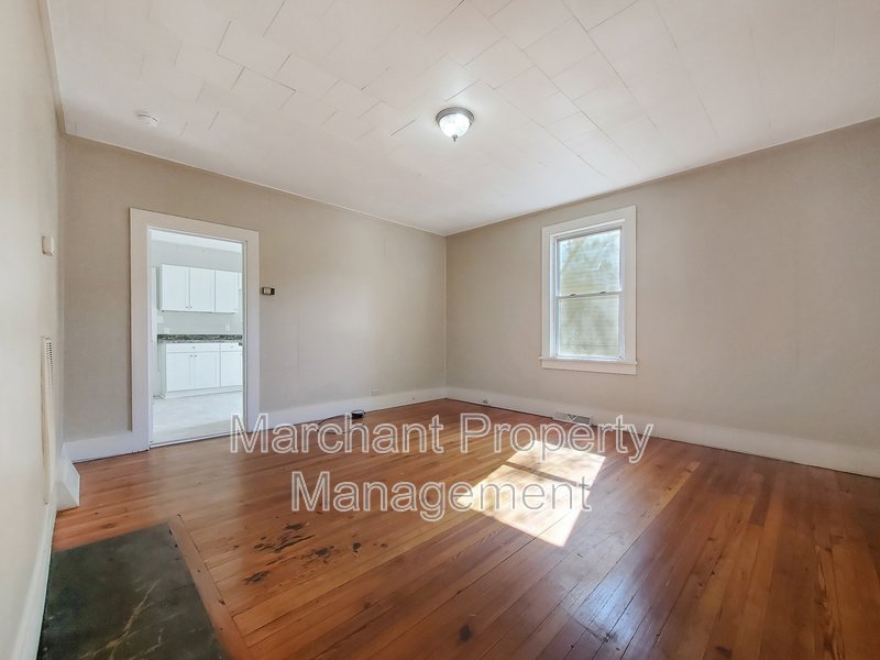 2BR, 1BA in Greenville's Art District property image