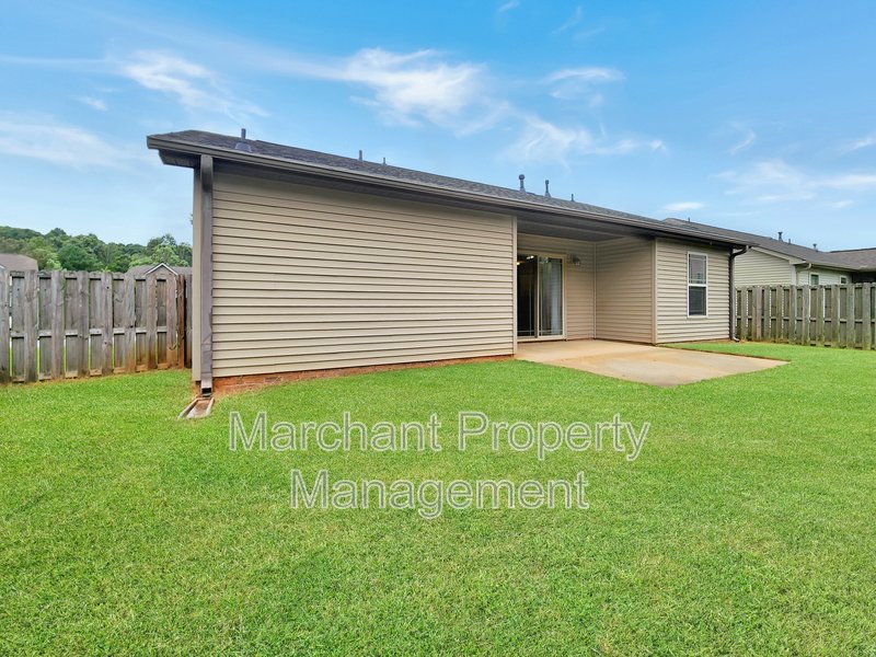 Spacious 3BR Ranch Home property image