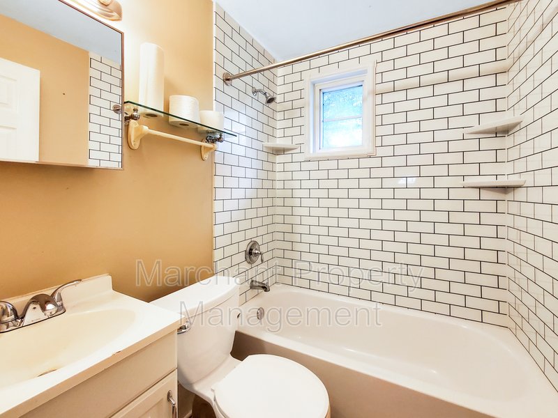 Downtown Greenville 2BR/1BA property image