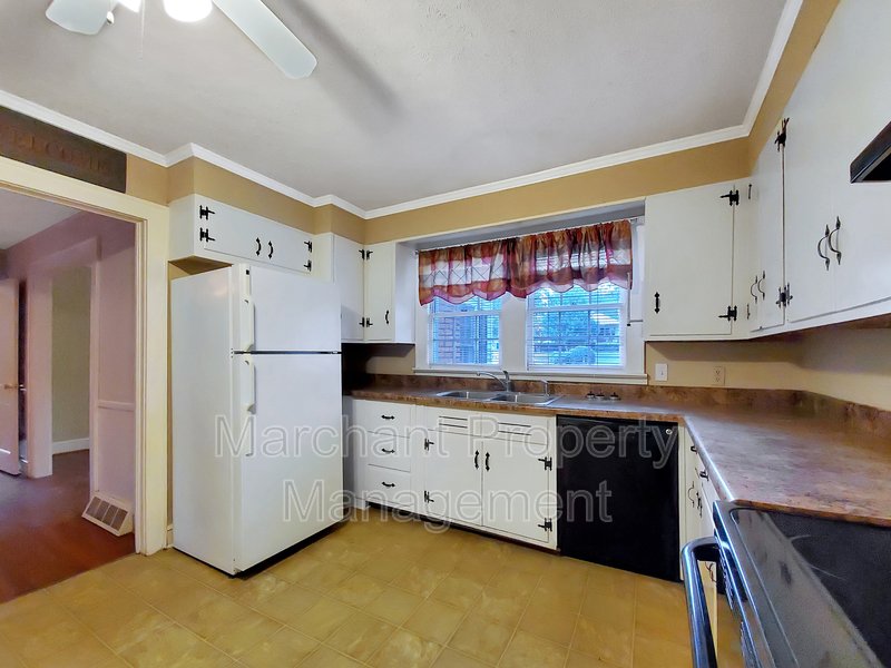 2 BR, 1 BA  in the Parkins Mill Area property image