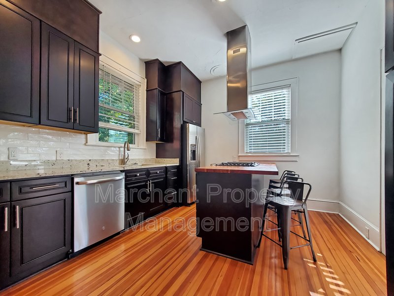 Downtown Duplex with 2BR/2BA property image