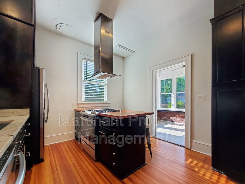 Downtown Duplex with 2BR/2BA property image