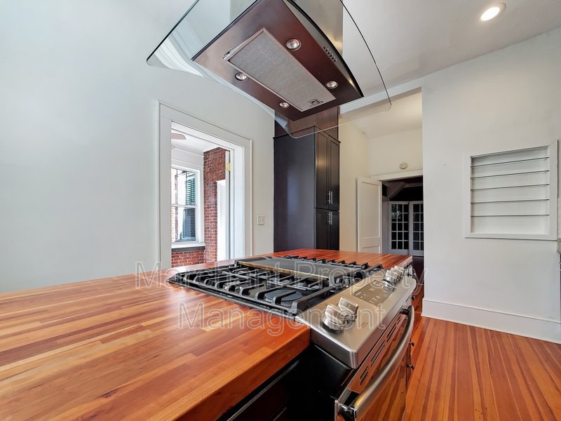 Downtown Duplex with 2BR/2BA property image